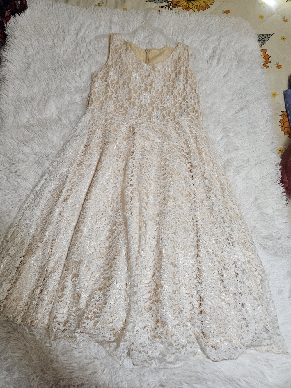 Girls' Lace Party Dress in Cream - Elegant Sleeveless Design